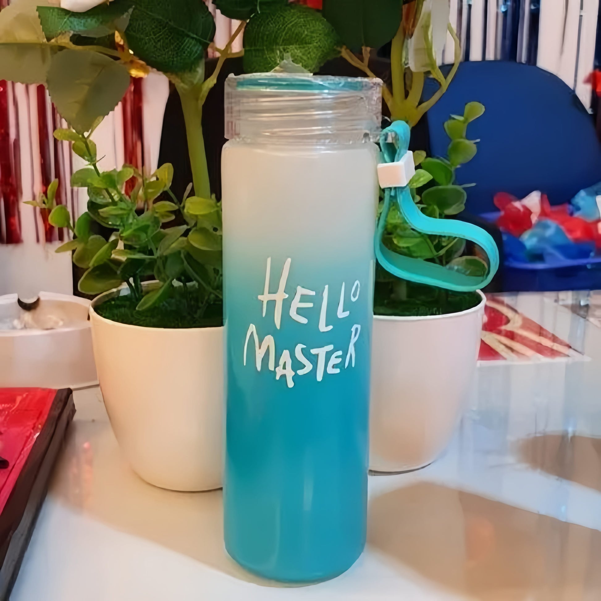 Hello Master gradient water bottle with strap